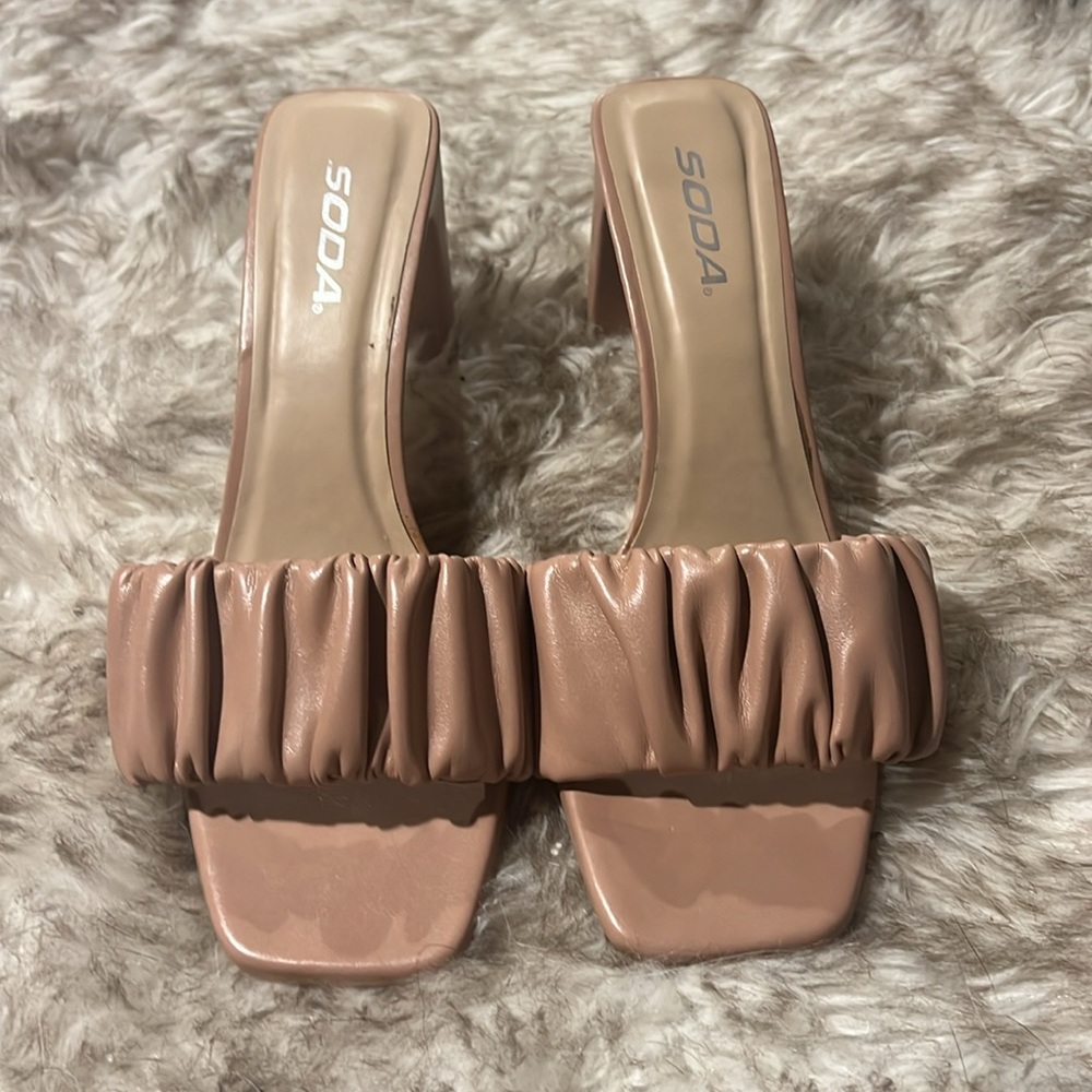 Size 9 heels